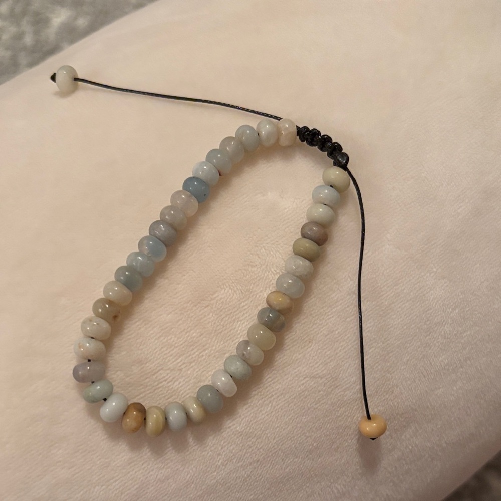 Adjustable Natural Agate Beaded Bracelet NWT 7”